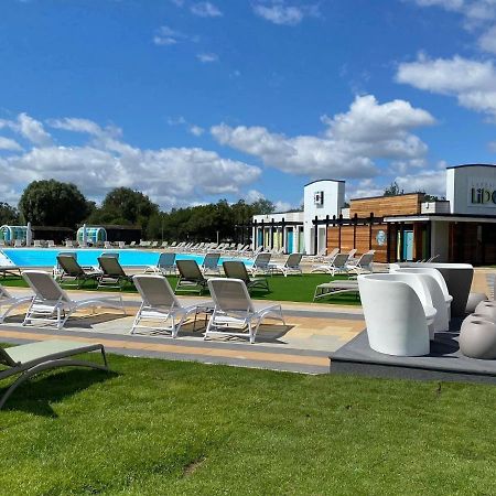 The Sunflower Luxury Caravan At Tattersall Lakes Tattershall Exterior foto