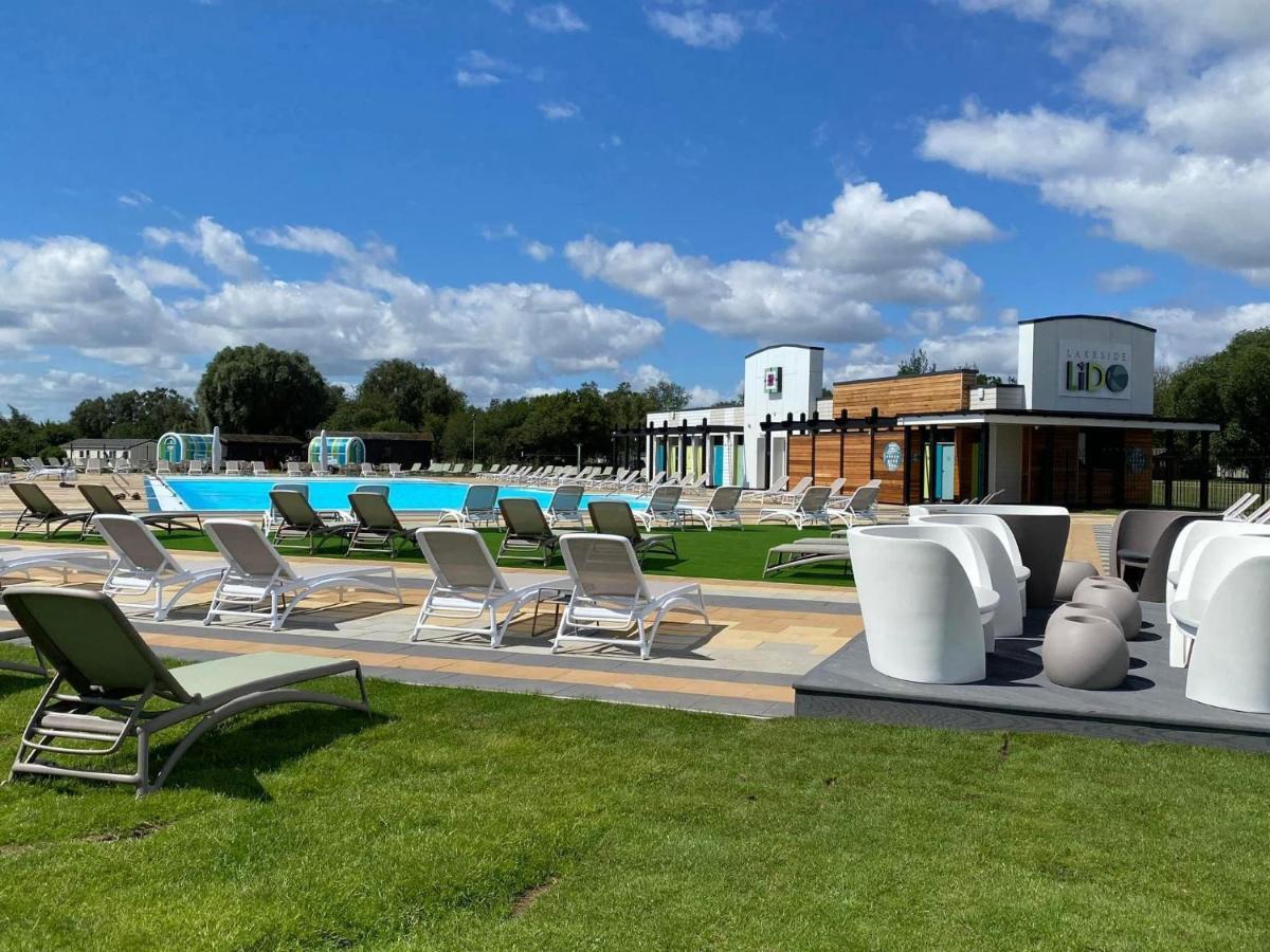 The Sunflower Luxury Caravan At Tattersall Lakes Tattershall Exterior foto